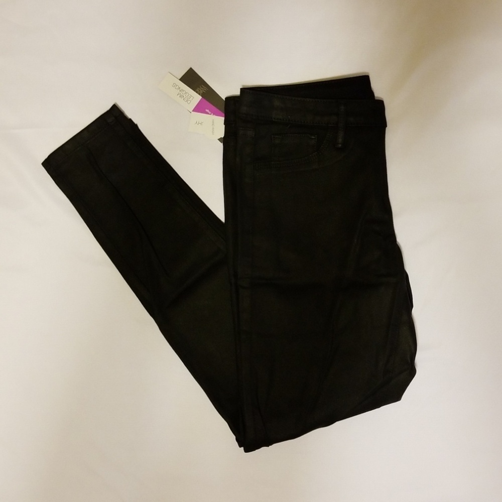 NWT! Mossimo Jeans Black Coated